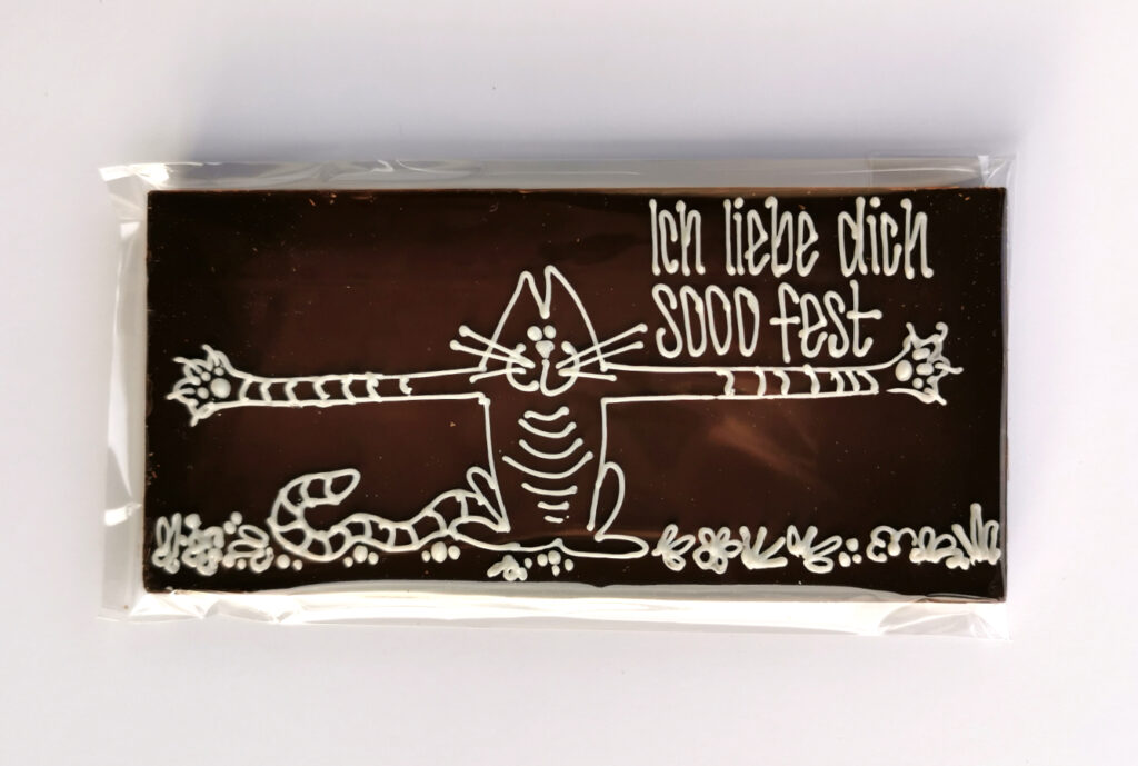 Illustrated chocolate bar by Parsley, decorated with white chocolate
